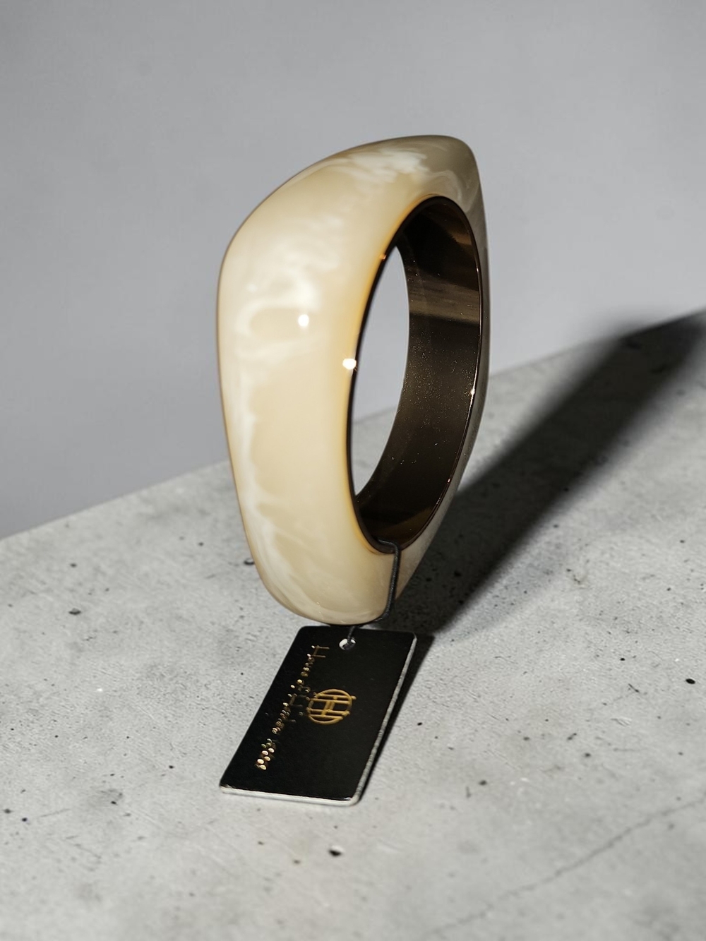 Nwt House Of Harlow Leadfree Resin Square Bangle Bracelet - Cream - Picture 4 of 5